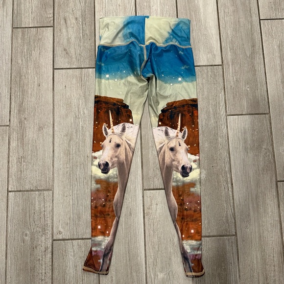 🦄 Teeki Unicorn Wrangler Hot Pants 🦄 - Picture 3 of 6